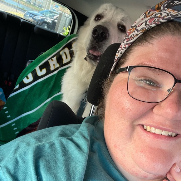 Meet your Posher, Andrea - Picture 2 of 2